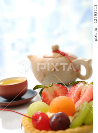 Fruit tart and Chinese tea Fruit tart and Chinese tea 12393215