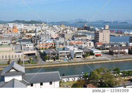 初秋の今治城　天守閣からの眺め 12393309