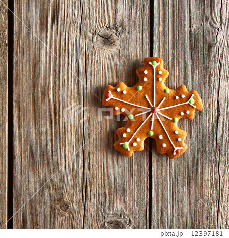 Christmas homemade gingerbread cookie 12397181