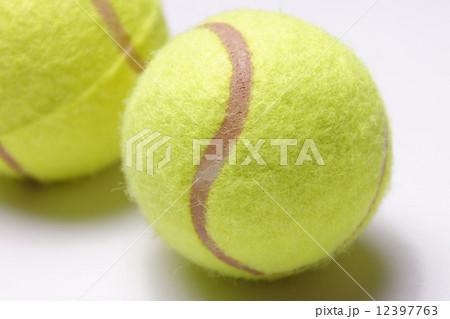 テニスボール 12397763