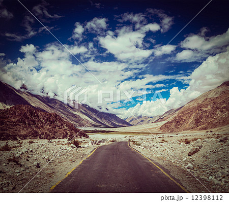 Road in Himalayan landscape, Nubra valley Road in Himalayan landscape, Nubra valley 12398112