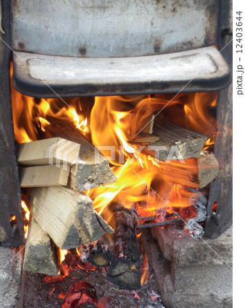 薪と火 12403644