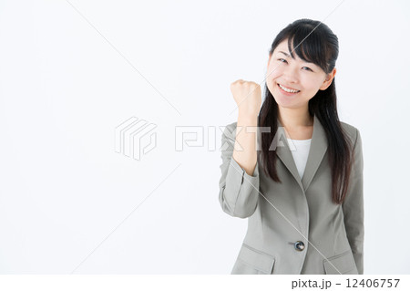 ビジネスウーマン 白バックイメージ ビジネスウーマン 白バックイメージ 12406757