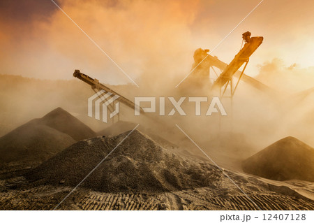 Industrial crusher - rock stone crushing machine 12407128