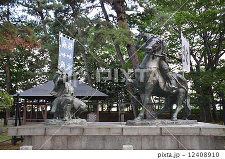 川中島戰場kenshin和shingen雕像 照片素材 圖片 圖庫