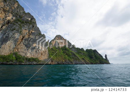 ピピ島クルージング 12414733