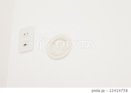 エアコン 貫通穴 エアコン 貫通穴 12414758