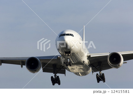 飛行機 12415581