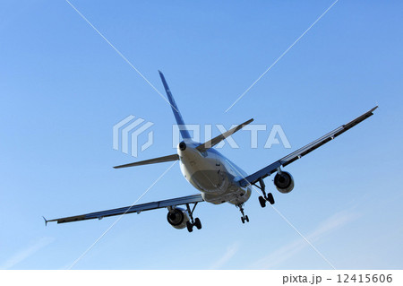 飛行機 12415606
