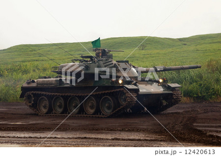 74式戦車　74TK　（ ２代目主力戦車 ）　2014年 富士総合火力演習 12420613