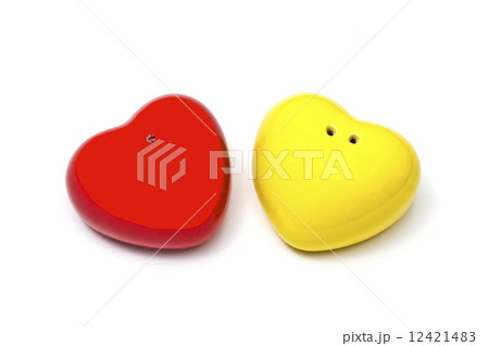 pepper and salt castors isolated on white 12421483