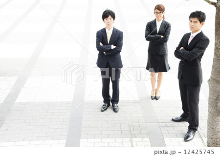 ビジネスチーム 12425745