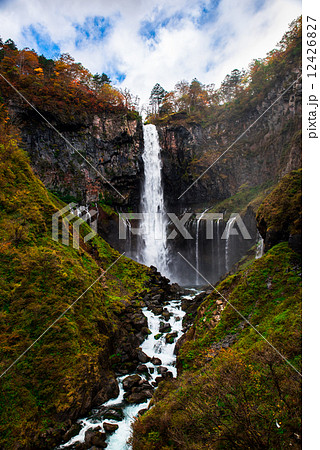 華厳の滝　秋 12426827