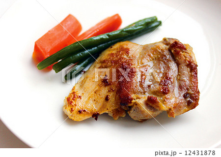 鶏肉ステーキ 12431878