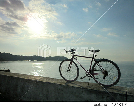 自転車と湖 自転車と湖 12431919