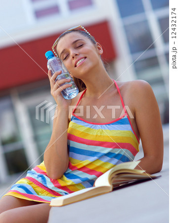 woman with water bottle 12432174