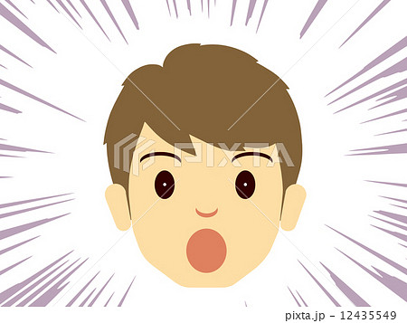 恐怖にこわばる男性の顔 12435549