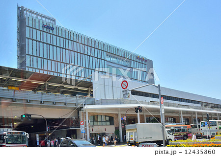 JR東日本の吉祥寺駅とキラリナ京王吉祥寺（東京都武蔵野市） 12435860