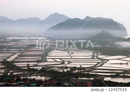 Beginning of morning at Khao Daeng Viewpoint 12437533