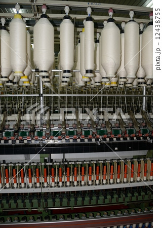 エチオピア　アジスアベバ　縫製工場 12438755