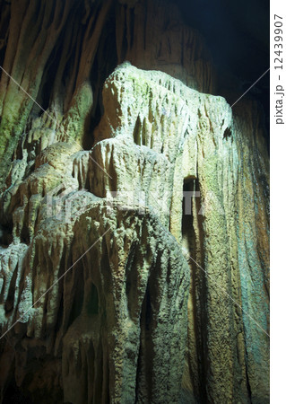 鍾乳洞 岡山 満奇洞 鍾乳洞 岡山 満奇洞 12439907