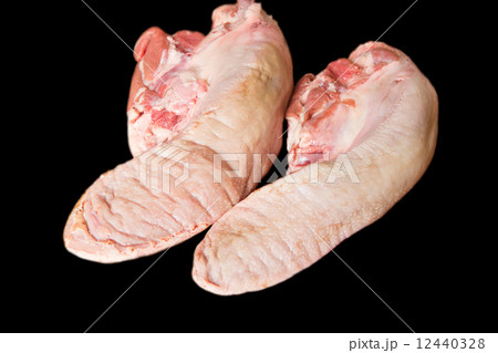 Raw pork tongue 12440328