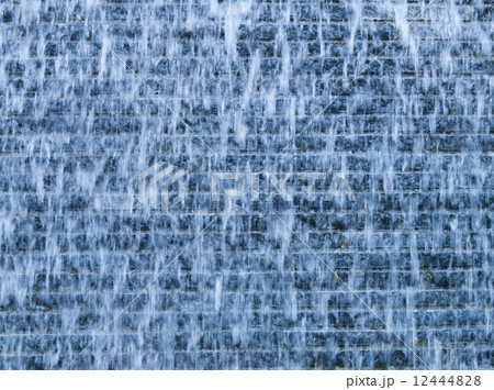 流れる水のバックグラウンド 流れる水のバックグラウンド 12444828