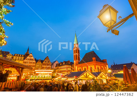 Christmas market in Frankfurt 12447362