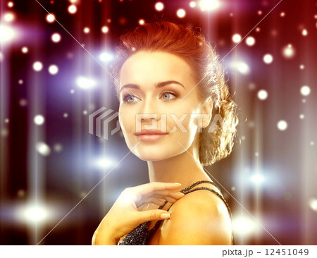 woman in evening dress 12451049