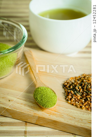 powdered green tea on bamboo napkin texture 12452281
