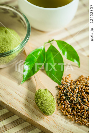powdered green tea on bamboo napkin texture 12452357