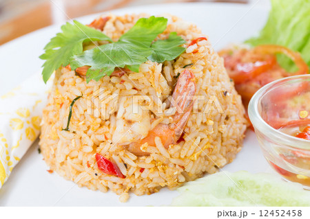 fried rice with shrimp close up 12452458