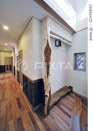 玄関 玄関ホール木造和風 玄関 玄関ホール木造和風 12456842