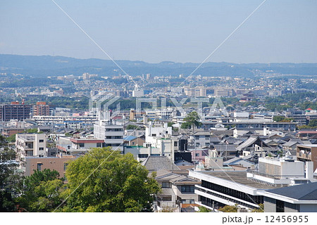 奈良市街の風景 12456955