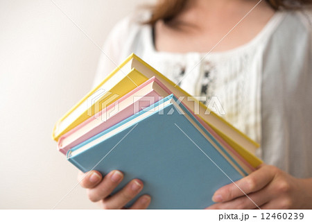 女性ポートレート 12460239