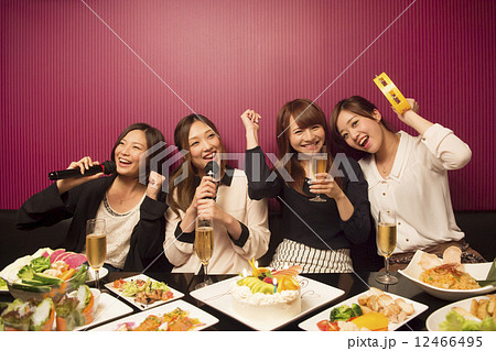 女子会 女子会 12466495