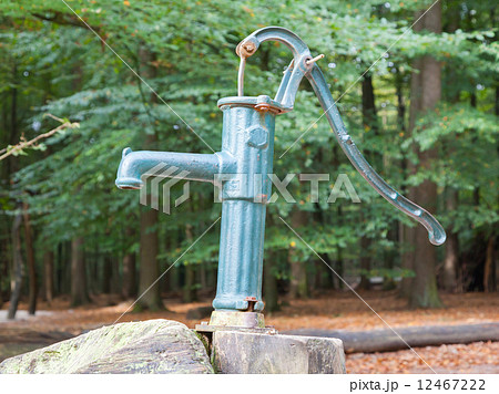 Hand operated water pump Hand operated water pump 12467222