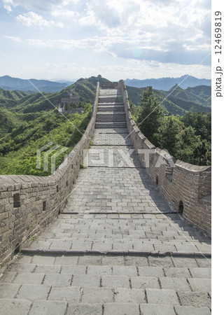 Beijing Great Wall in China, the majestic Great Wall, a symbol of China. 12469819