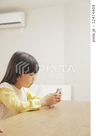 子供 12474808