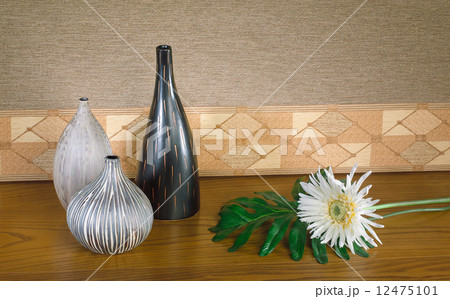 clay vases  12475101