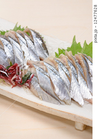 おいしいサンマの刺し身 12477628