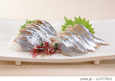 おいしいサンマの刺し身 12477631