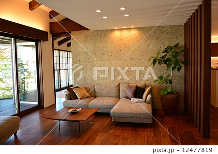リビングルーム 12477819