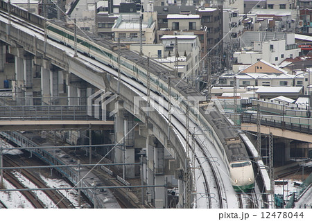 残雪と上越新幹線200系(緑帯原色) 残雪と上越新幹線200系(緑帯原色) 12478044