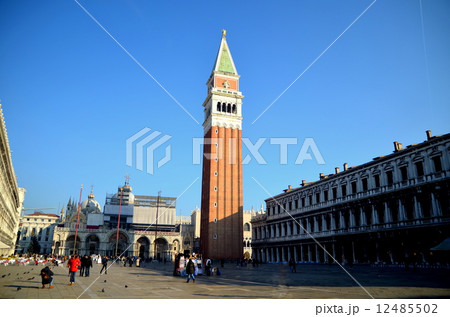 ヴェネツィア　サンマルコ広場 12485502