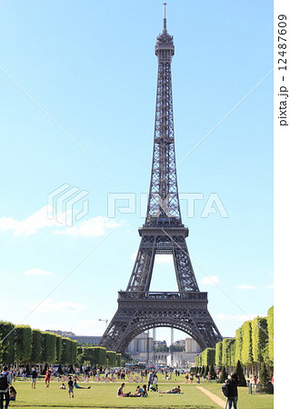 エッフェル塔 12487609