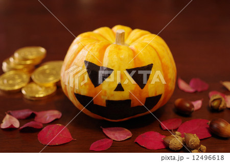 雰囲気のあるハロウィンのかぼちゃ 雰囲気のあるハロウィンのかぼちゃ 12496618