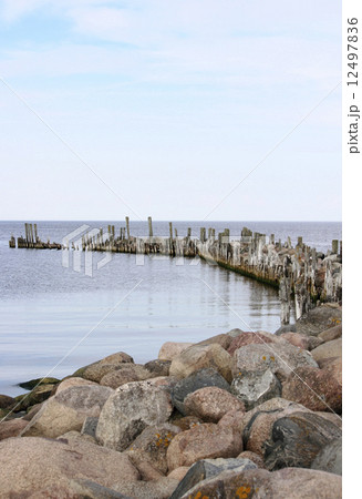 Breakwater Breakwater 12497836