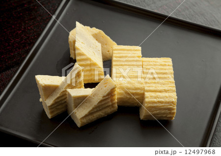 出し巻き玉子 12497968