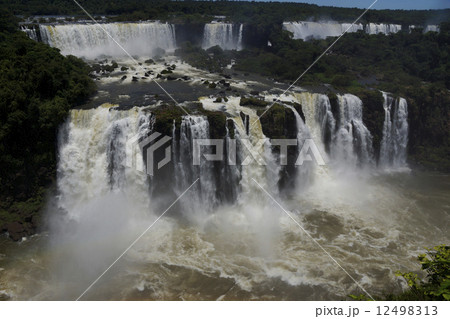 イグアスの滝 12498313
